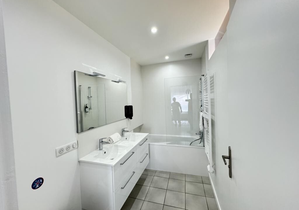 Photo of Bathroom in Aubiere