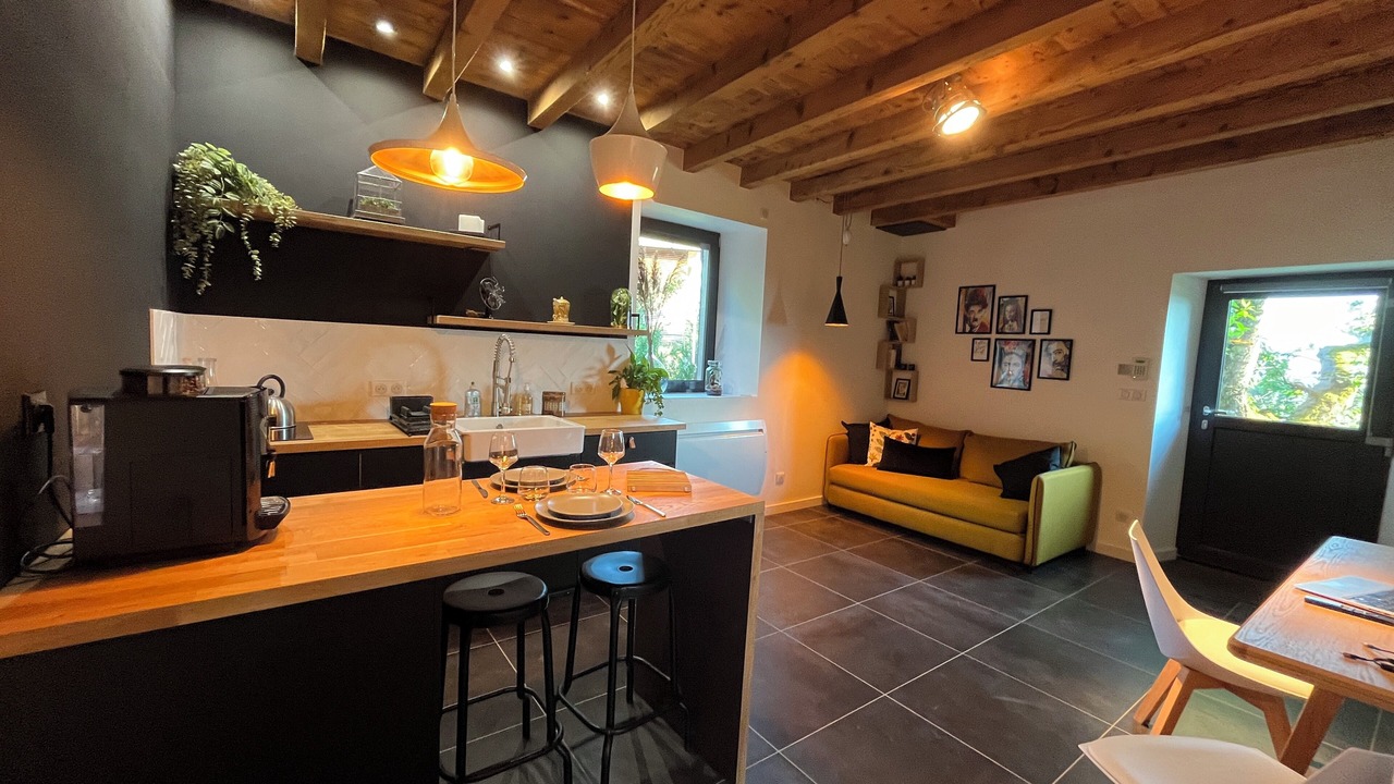 Photo of Livingroom in Herbeys
