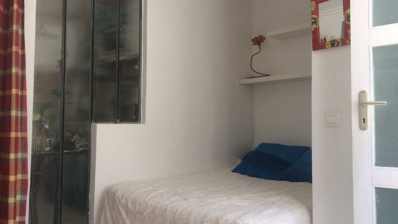 Photo of Bedroom in Pere Lachaise