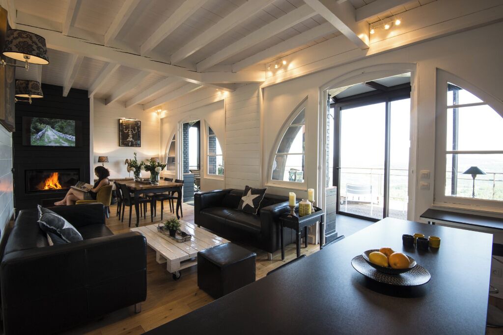 Photo of Livingroom in Champis