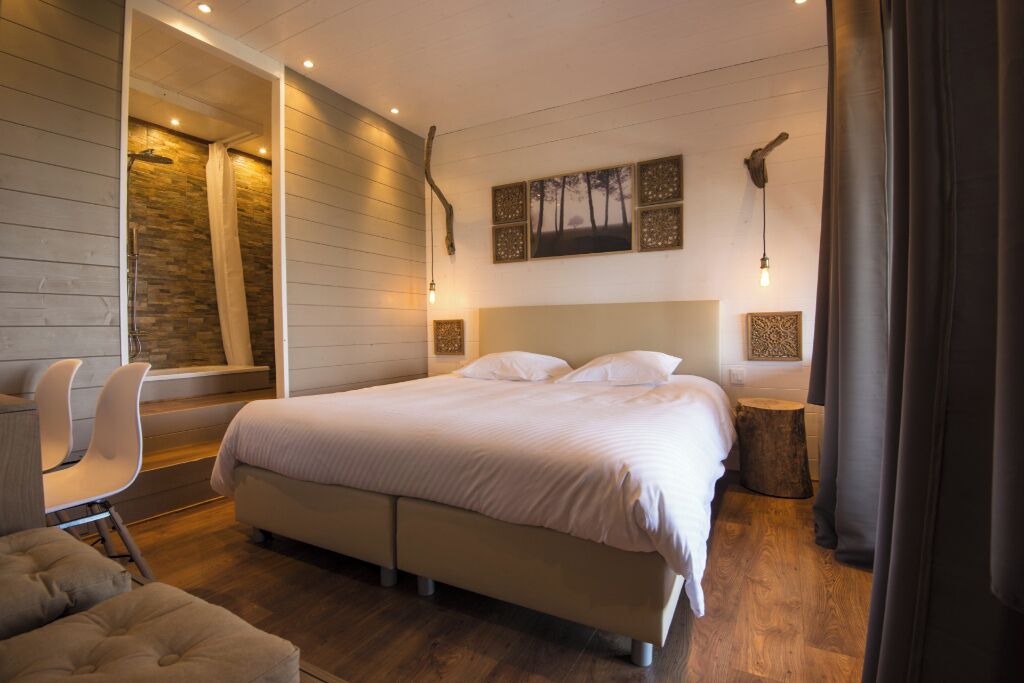 Photo of Bedroom in Champis