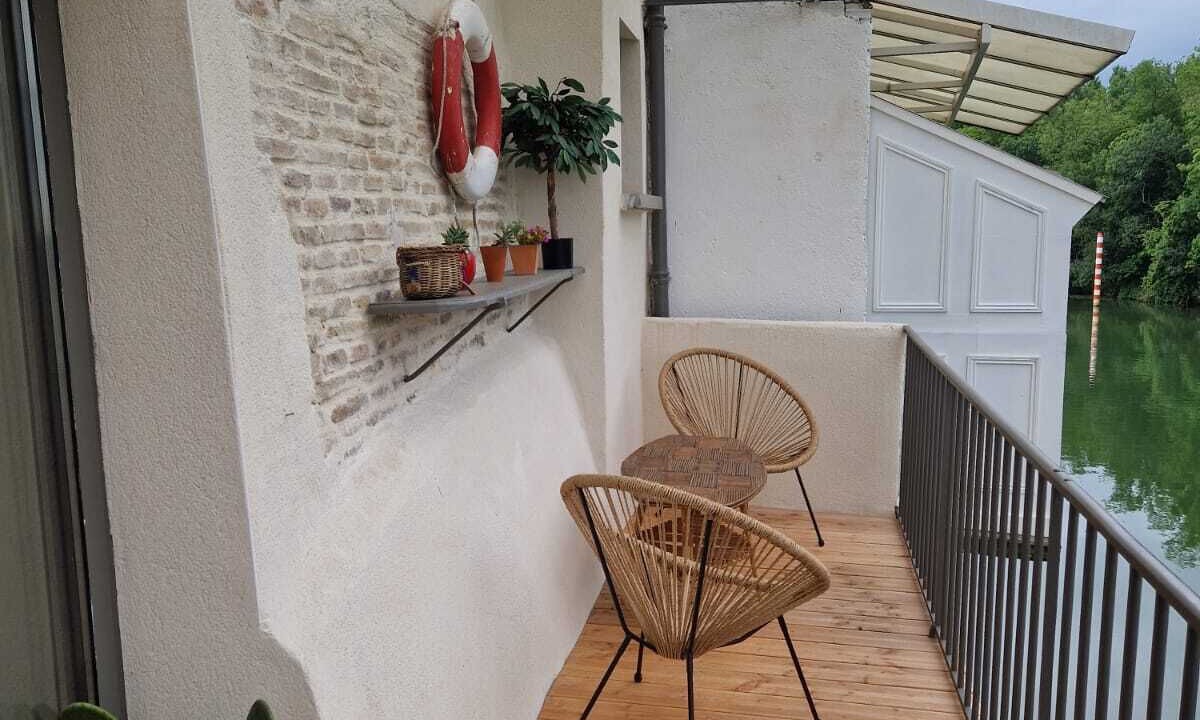 Photo of Outdoor in Les Bordes