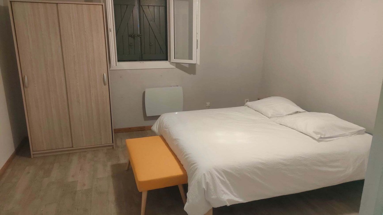 Photo of Bedroom in Malemort-du-Comtat
