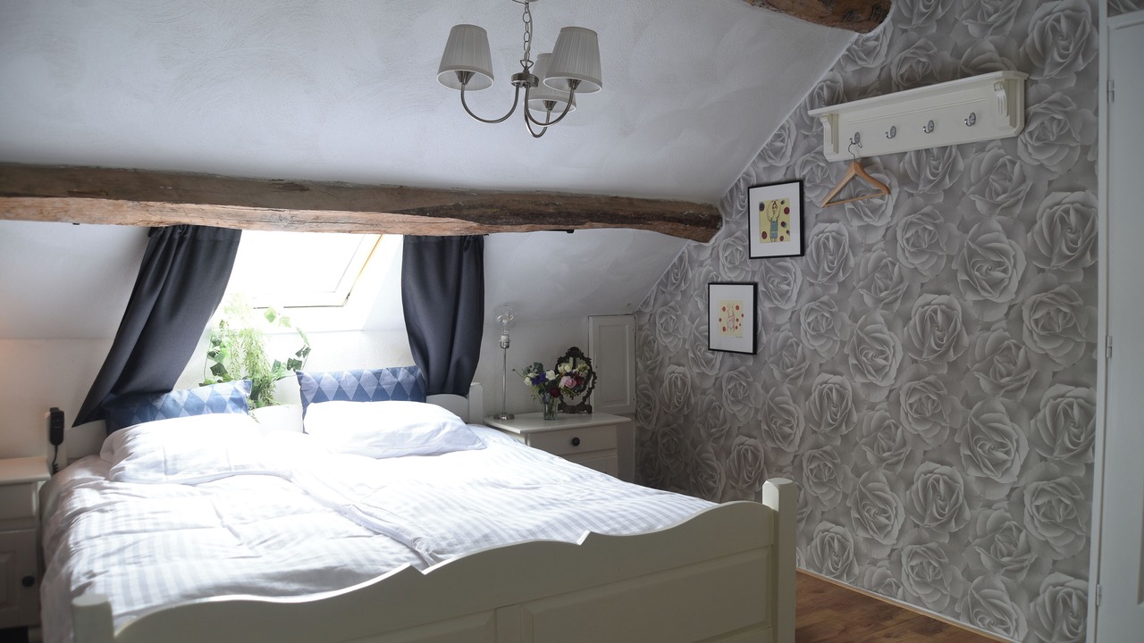 Photo of Bedroom in Larochemillay