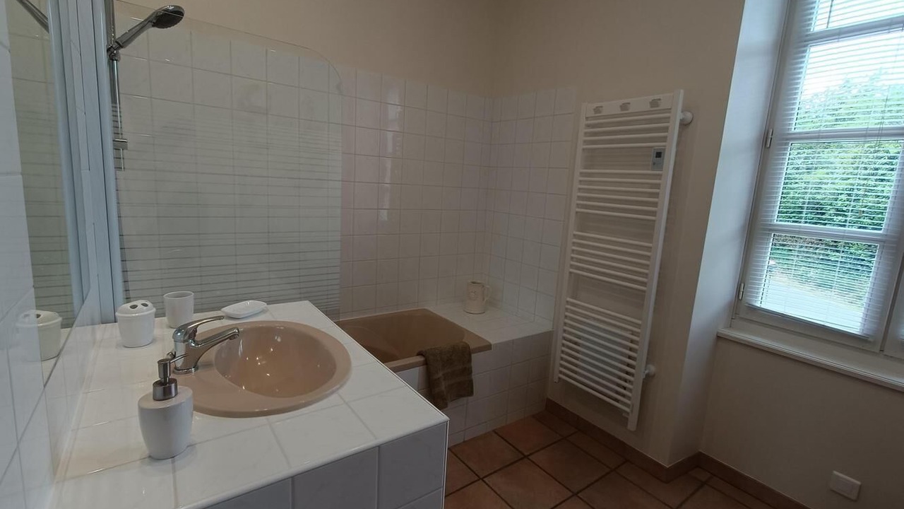 Photo of Bathroom in Brengues