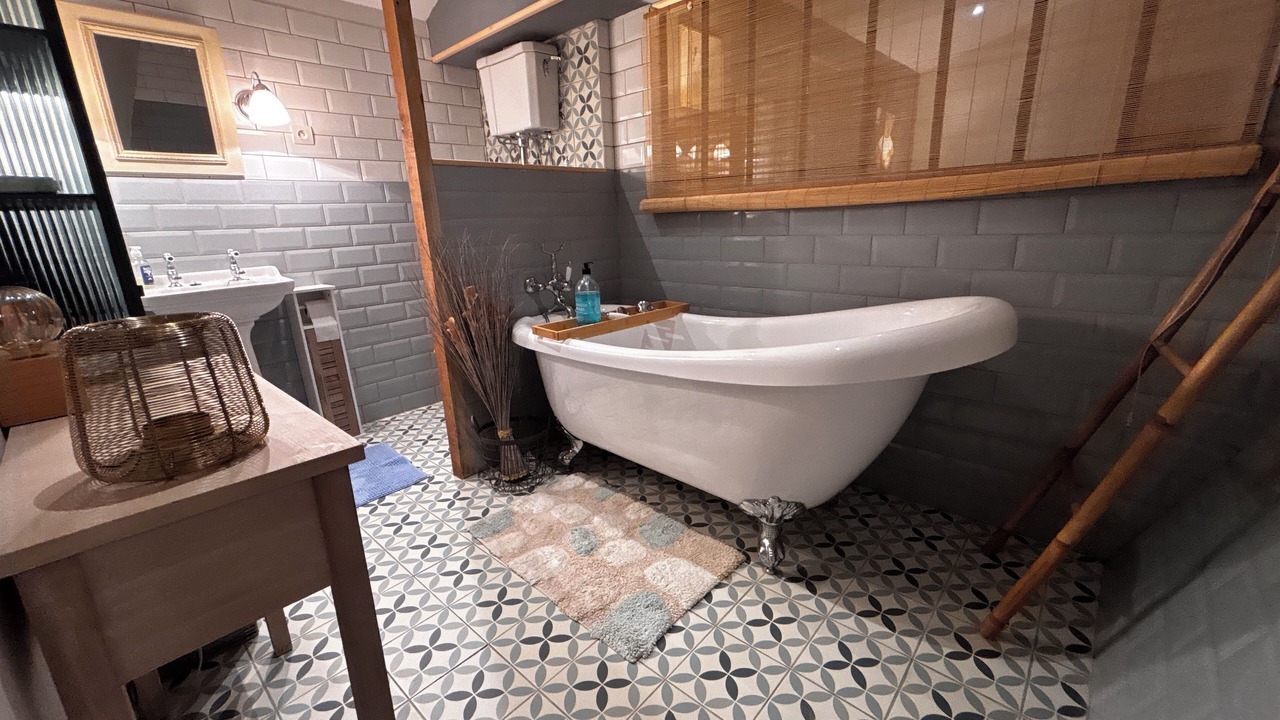 Photo of Bathroom in Romenay