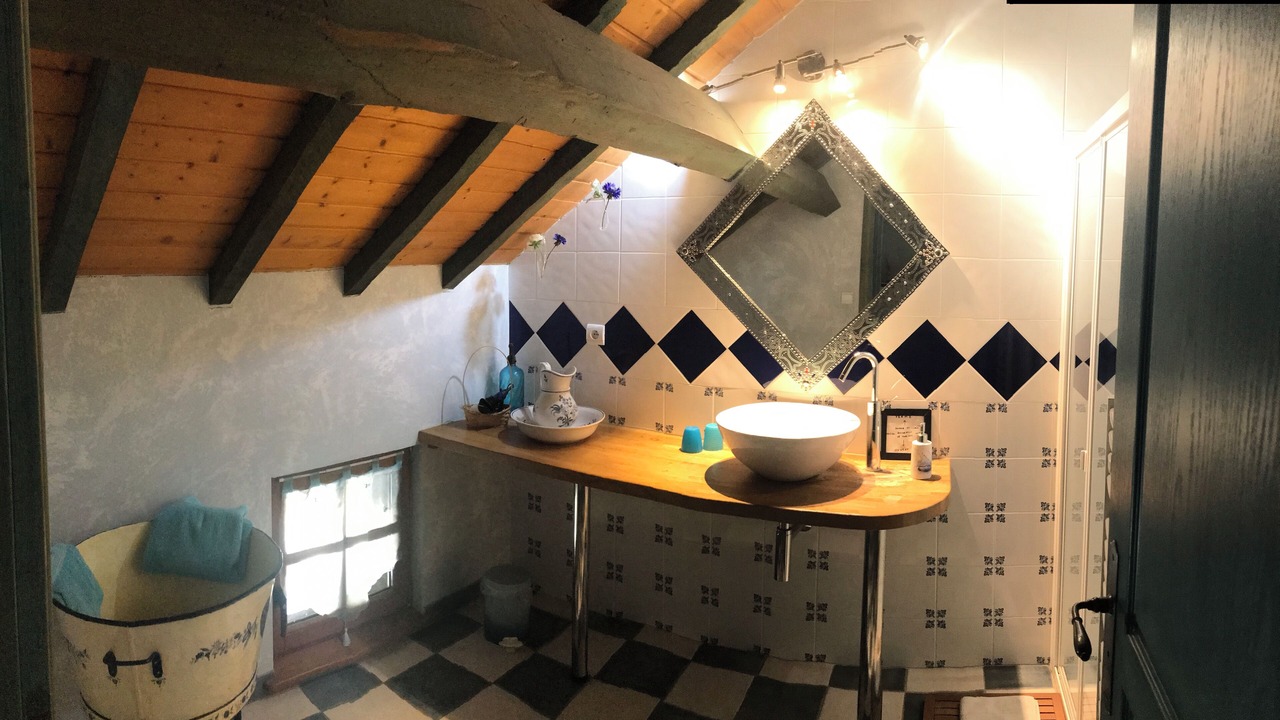 Photo of Bathroom in Fontainebrux