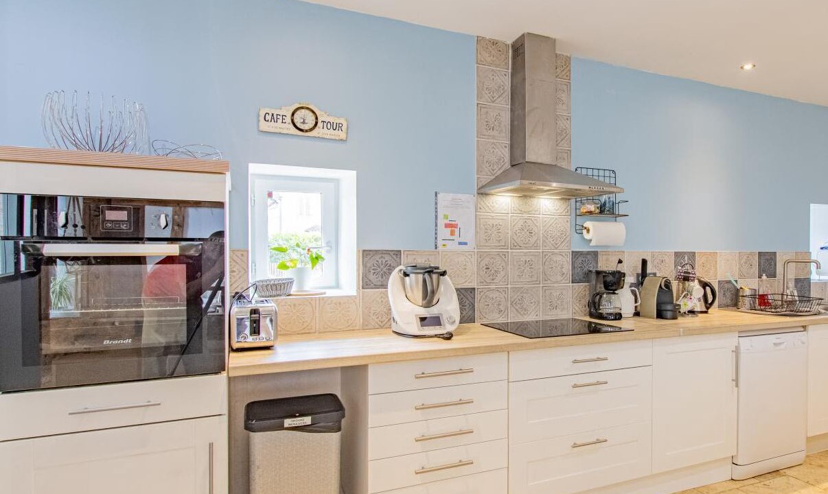 Photo of Kitchen in La Chapelle-de-Bragny