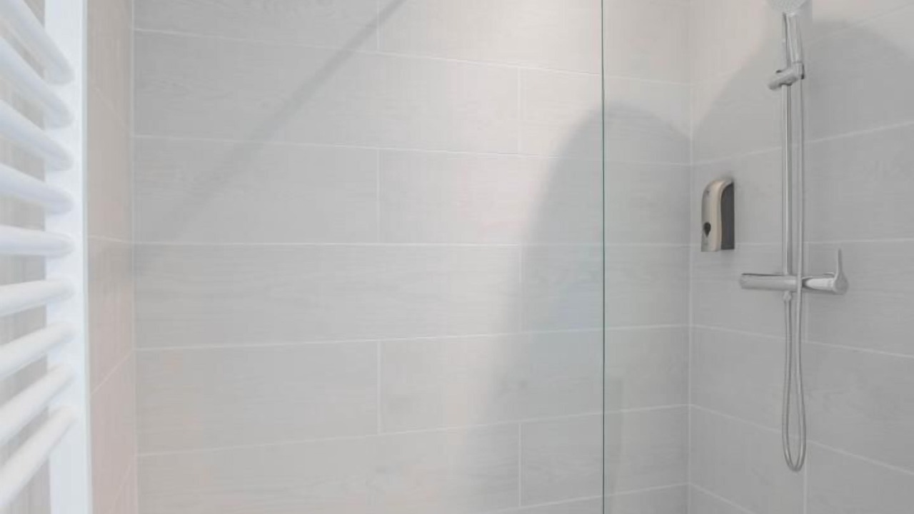 Photo of Bathroom in La Chapelle-de-Bragny