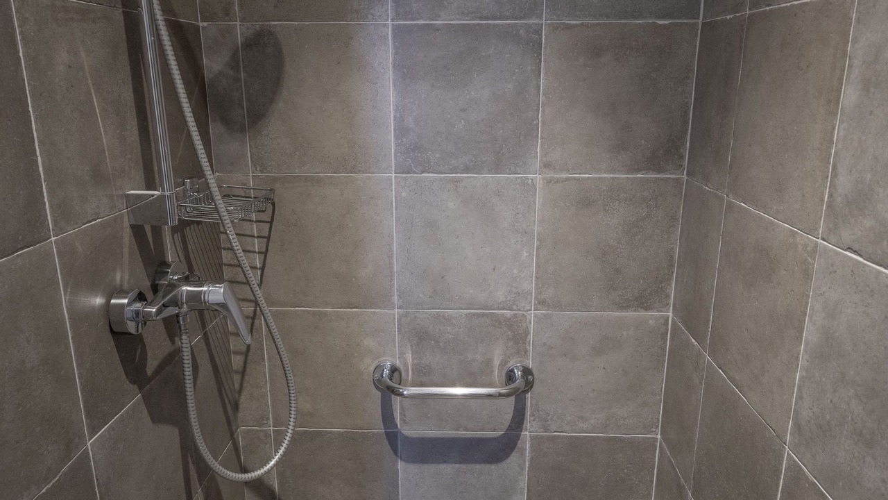 Photo of Bathroom in Colonzelle