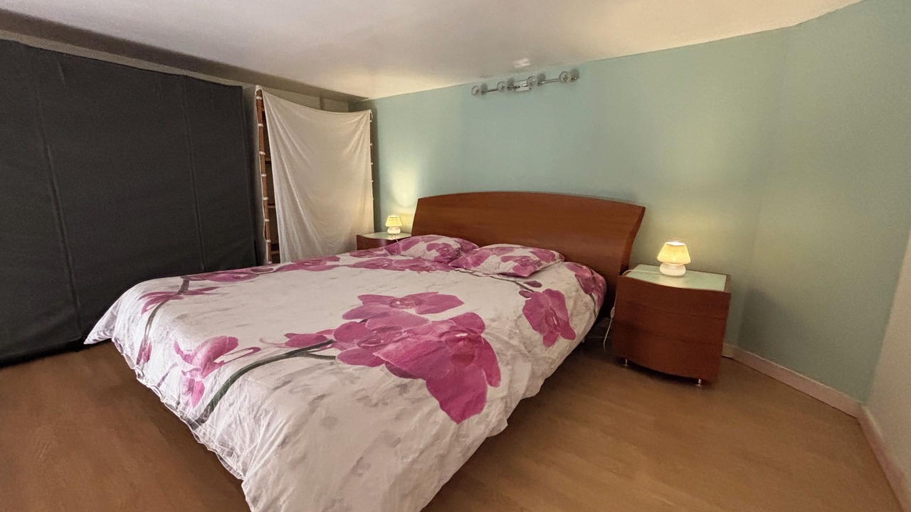 Photo of Bedroom in Saint-Paul-Trois-Chateaux