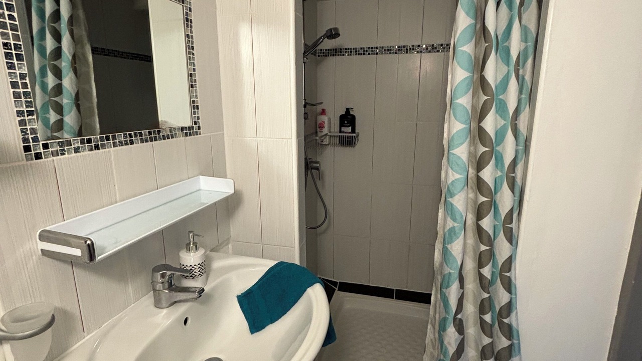 Photo of Bathroom in Saint-Paul-Trois-Chateaux