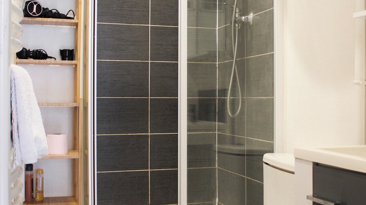 Photo of Bathroom in Petit-Ivry