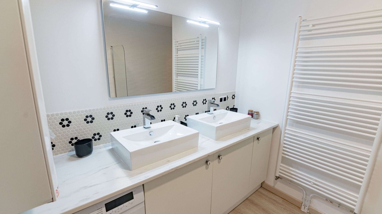 Photo of Bathroom in Tournus