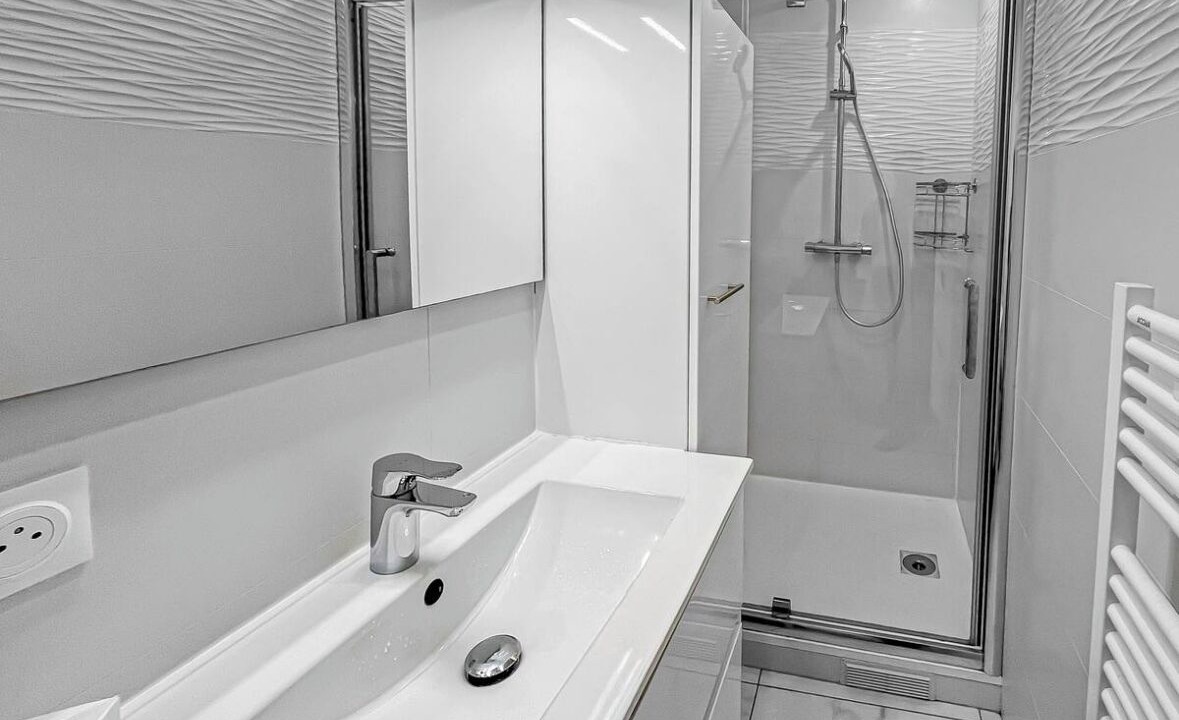 Photo of Bathroom in Villeneuve-Saint-Georges