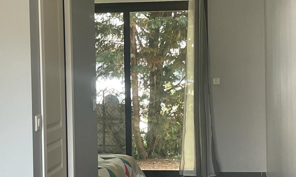Photo of Bedroom in Villeneuve-le-Roi