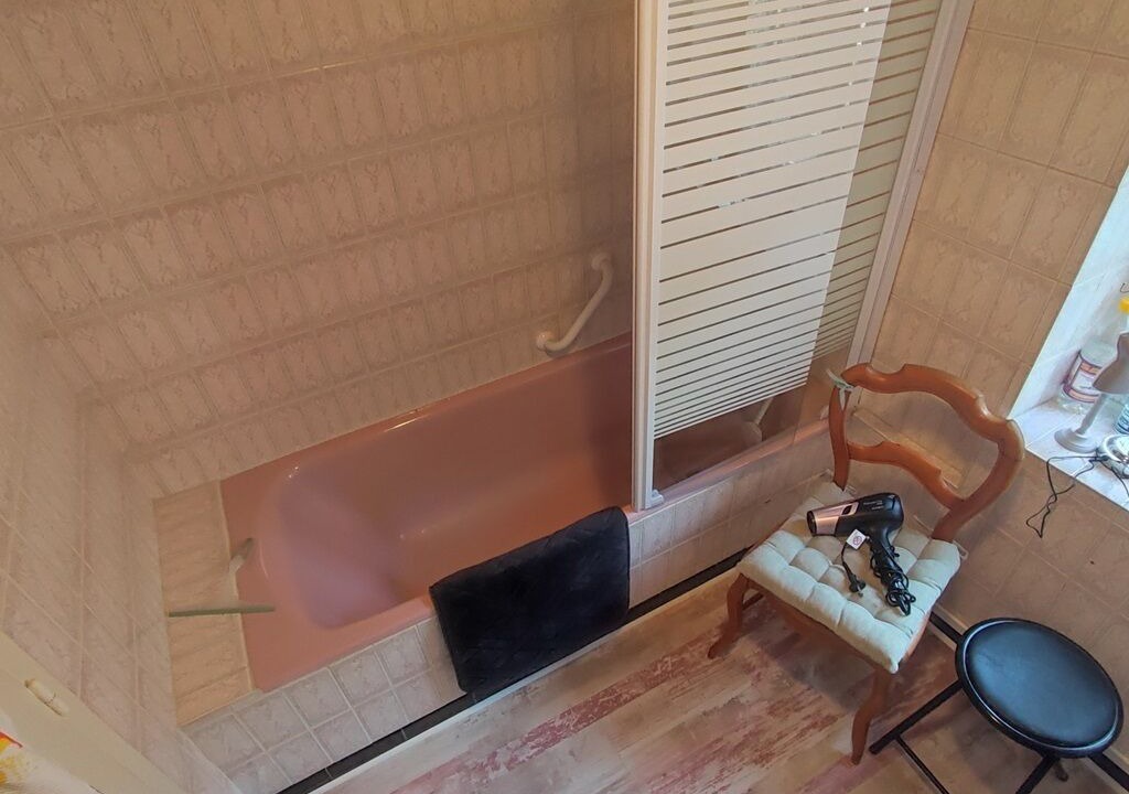 Photo of Bathroom in Pusy-et-Epenoux