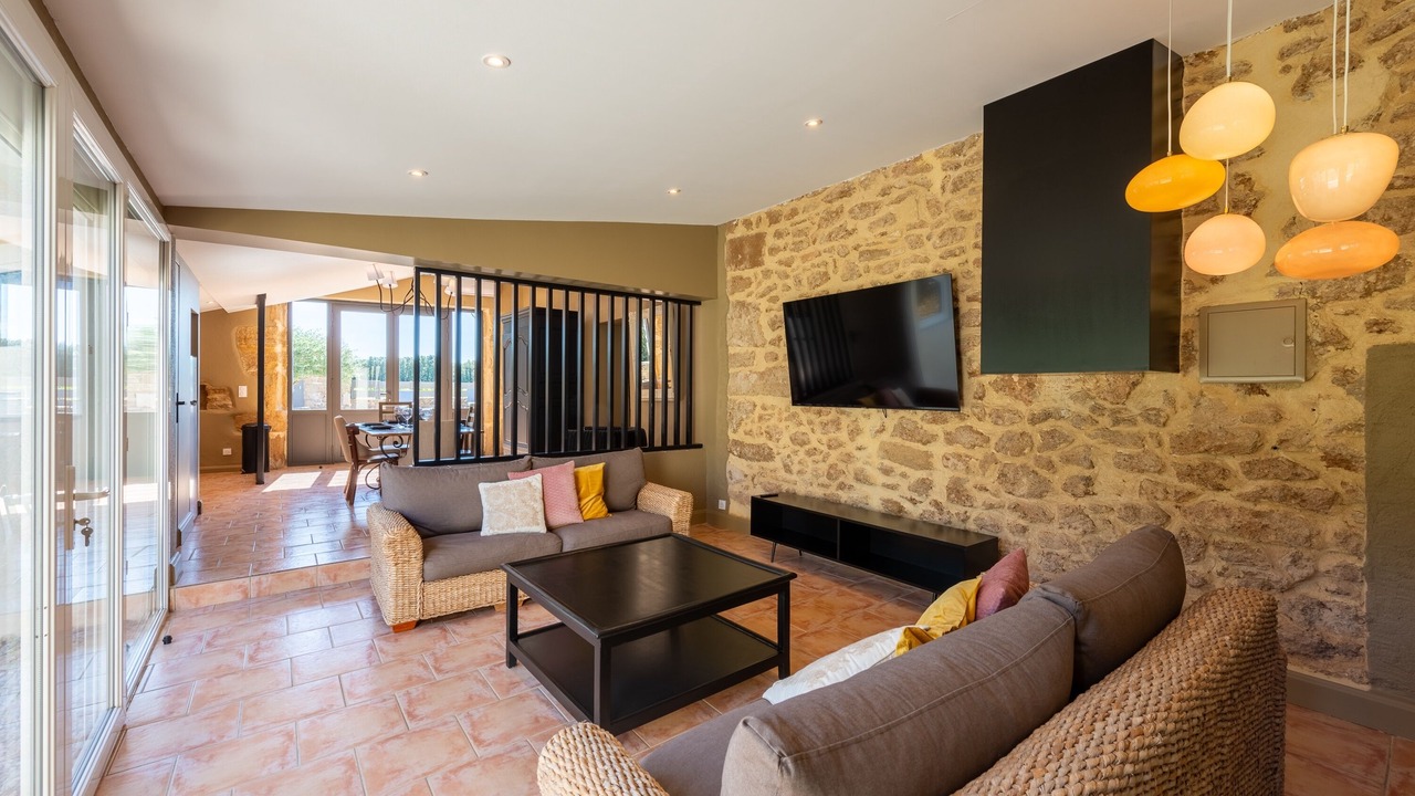 Photo of Livingroom in Suze-la-Rousse