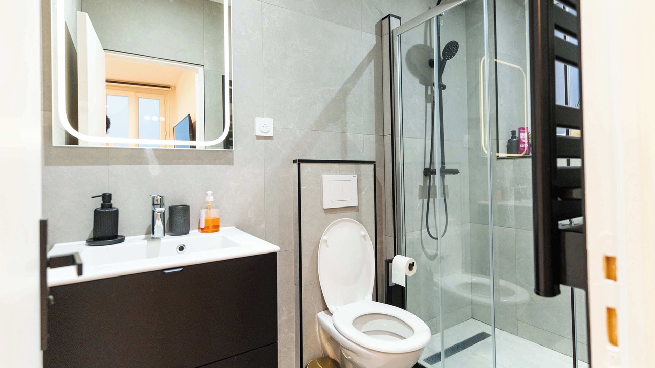Photo of Bathroom in Charonne