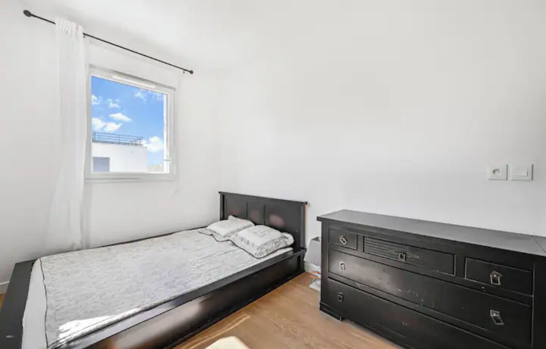 Photo of Bedroom in Bagneux