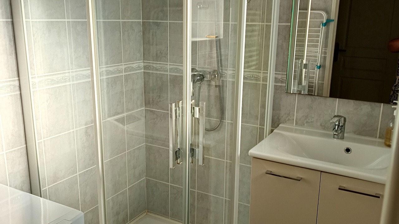 Photo of Bathroom in Arnay-le-Duc