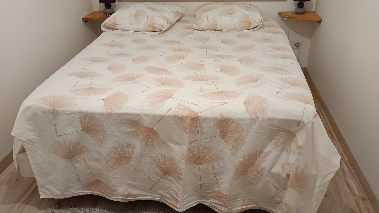 Photo of Bedroom in Arnay-le-Duc