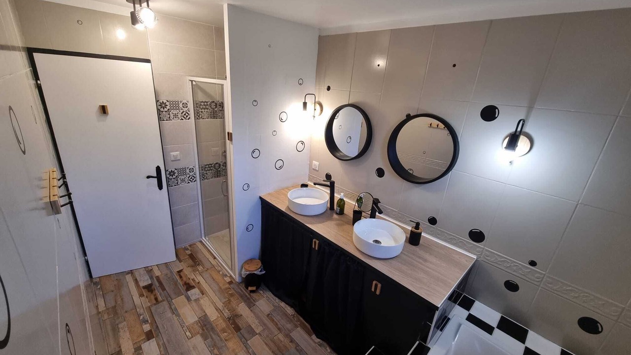 Photo of Bathroom in Bazegney