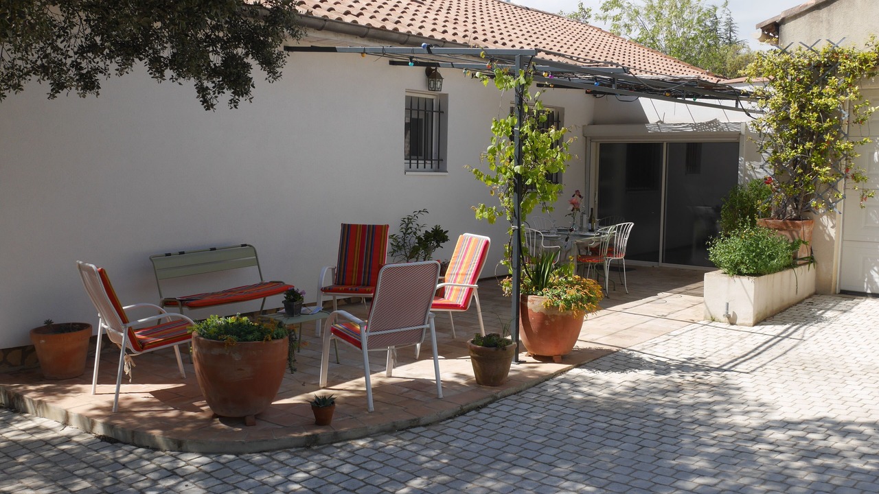 Photo of Patio Balcony in Mornas