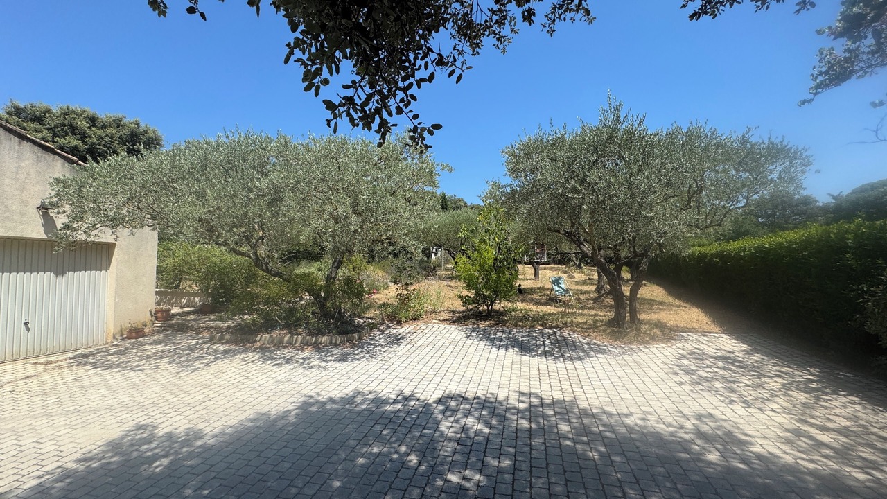 Photo of Outdoor in Mornas
