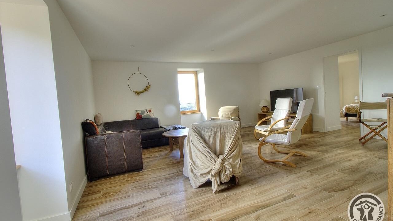 Photo of Livingroom in Saint-Jean-la-Bussiere