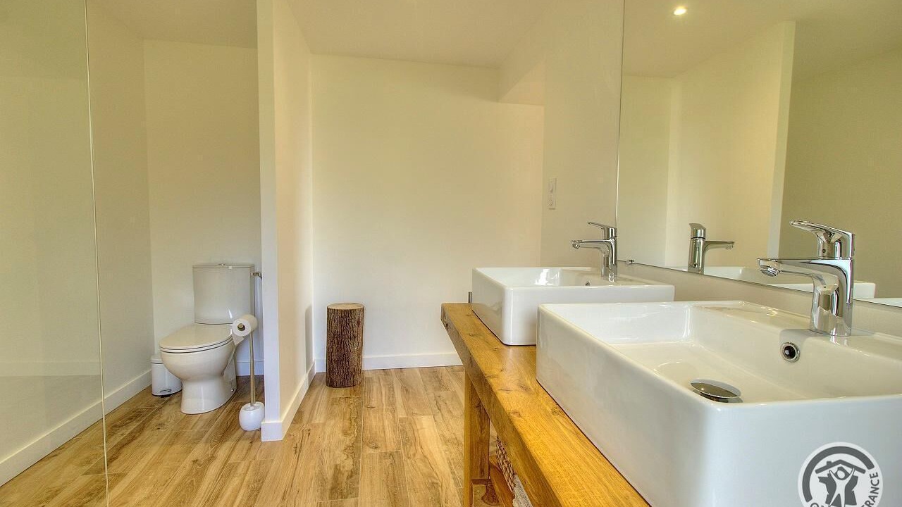 Photo of Bathroom in Saint-Jean-la-Bussiere
