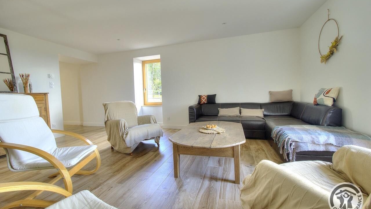 Photo of Livingroom in Saint-Jean-la-Bussiere