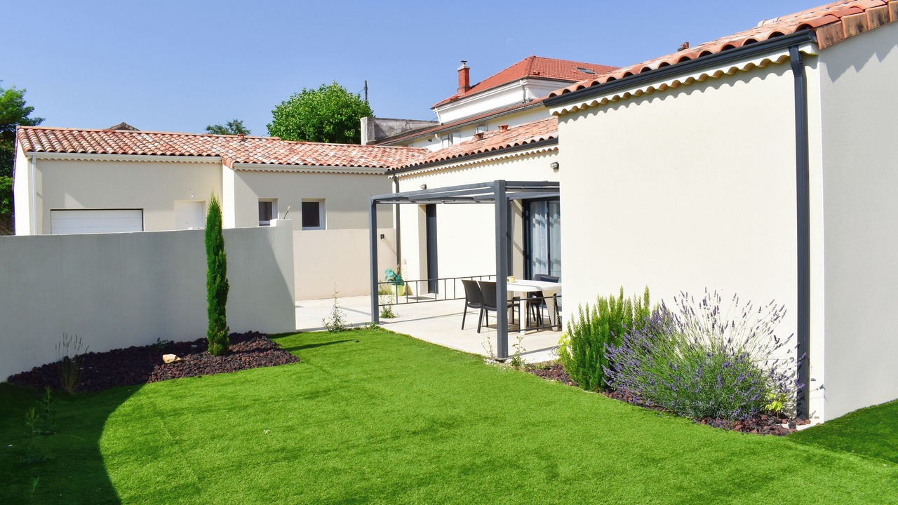 Photo of Outdoor in Montelimar