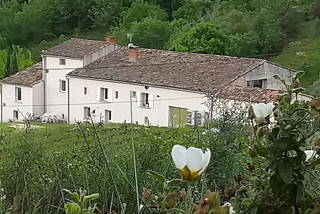 Photo of Outdoor in Le Teil