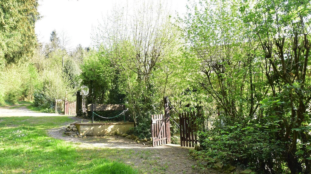 Photo of Others in Onlay