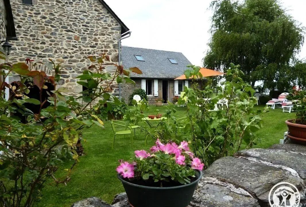 Photo of Outdoor in Sarroux-Saint-Julien
