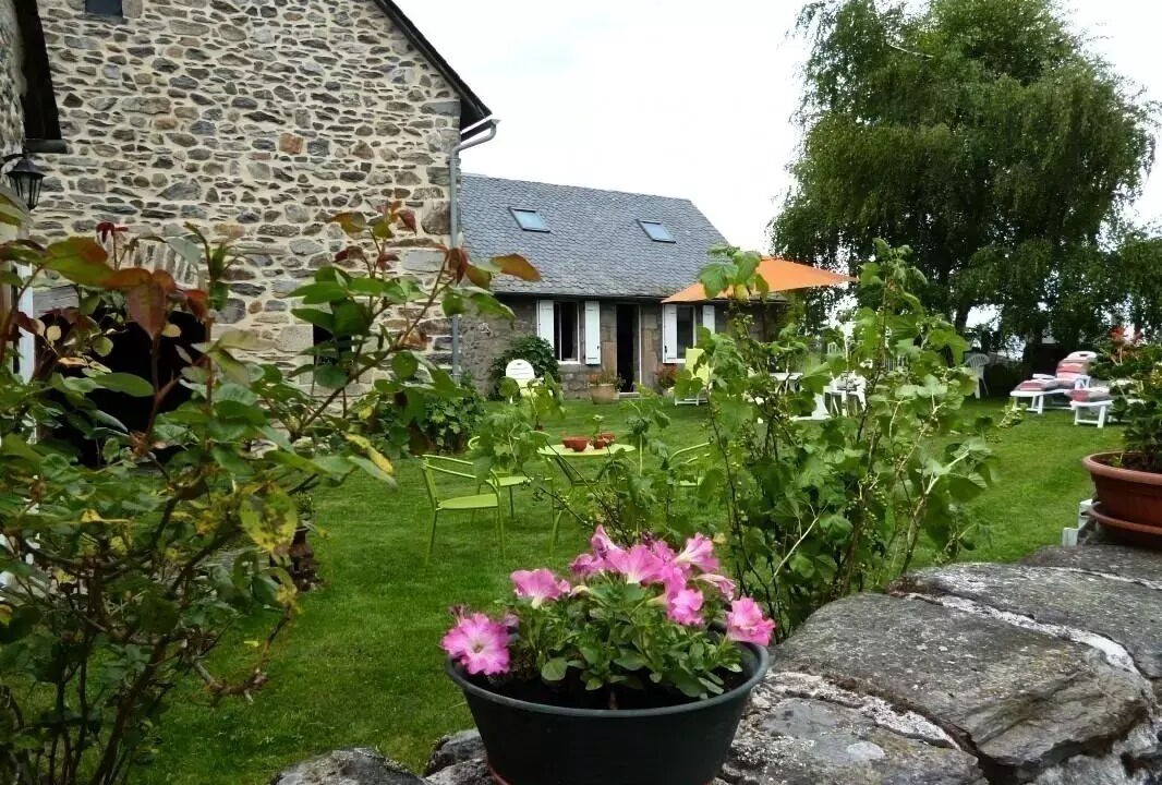 Photo of Outdoor in Sarroux-Saint-Julien