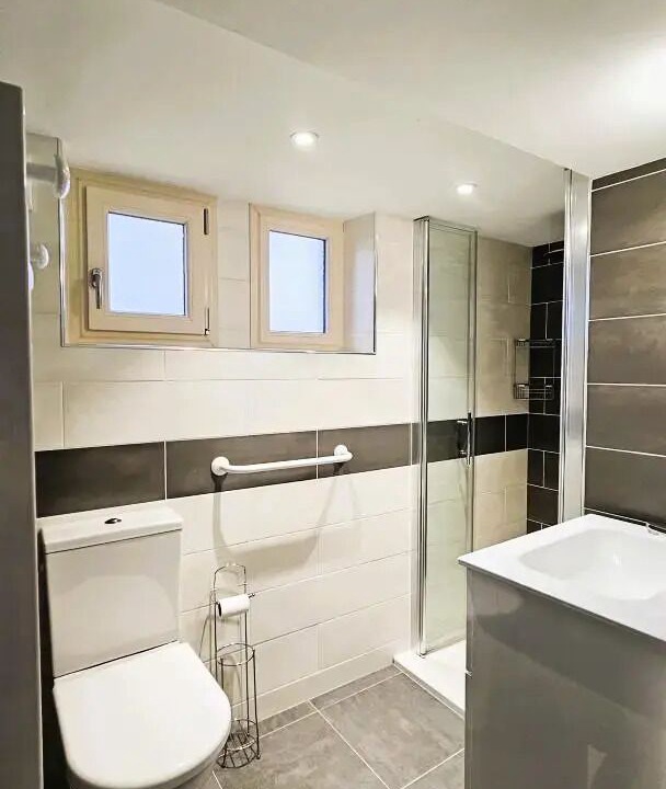 Photo of Bathroom in Serandon