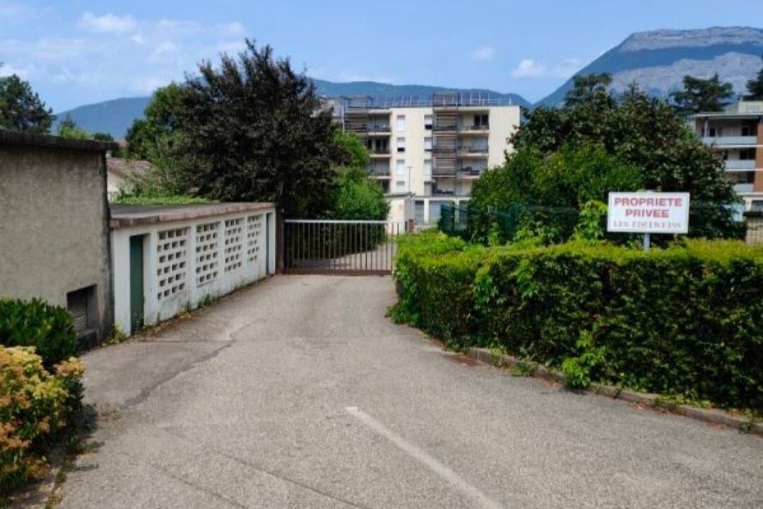 Photo of Outdoor in Gieres