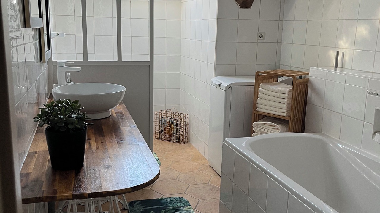 Photo of Bathroom in Alleriot