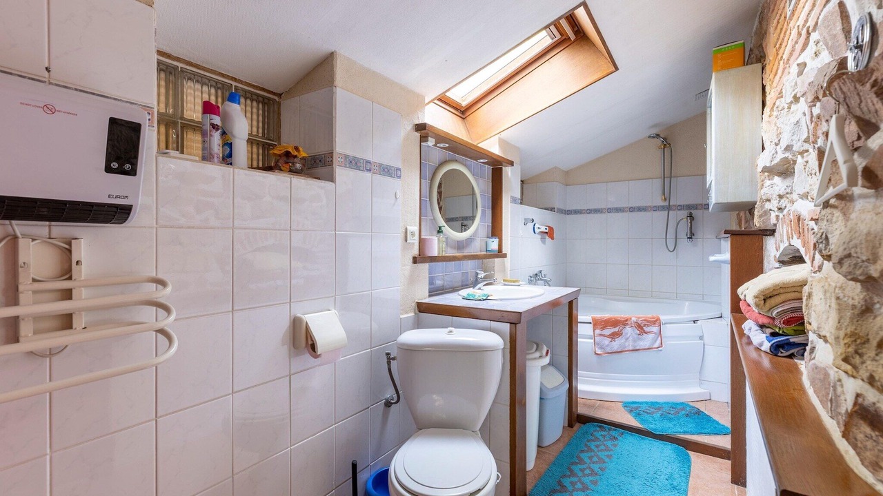 Photo of Bathroom in Rouy