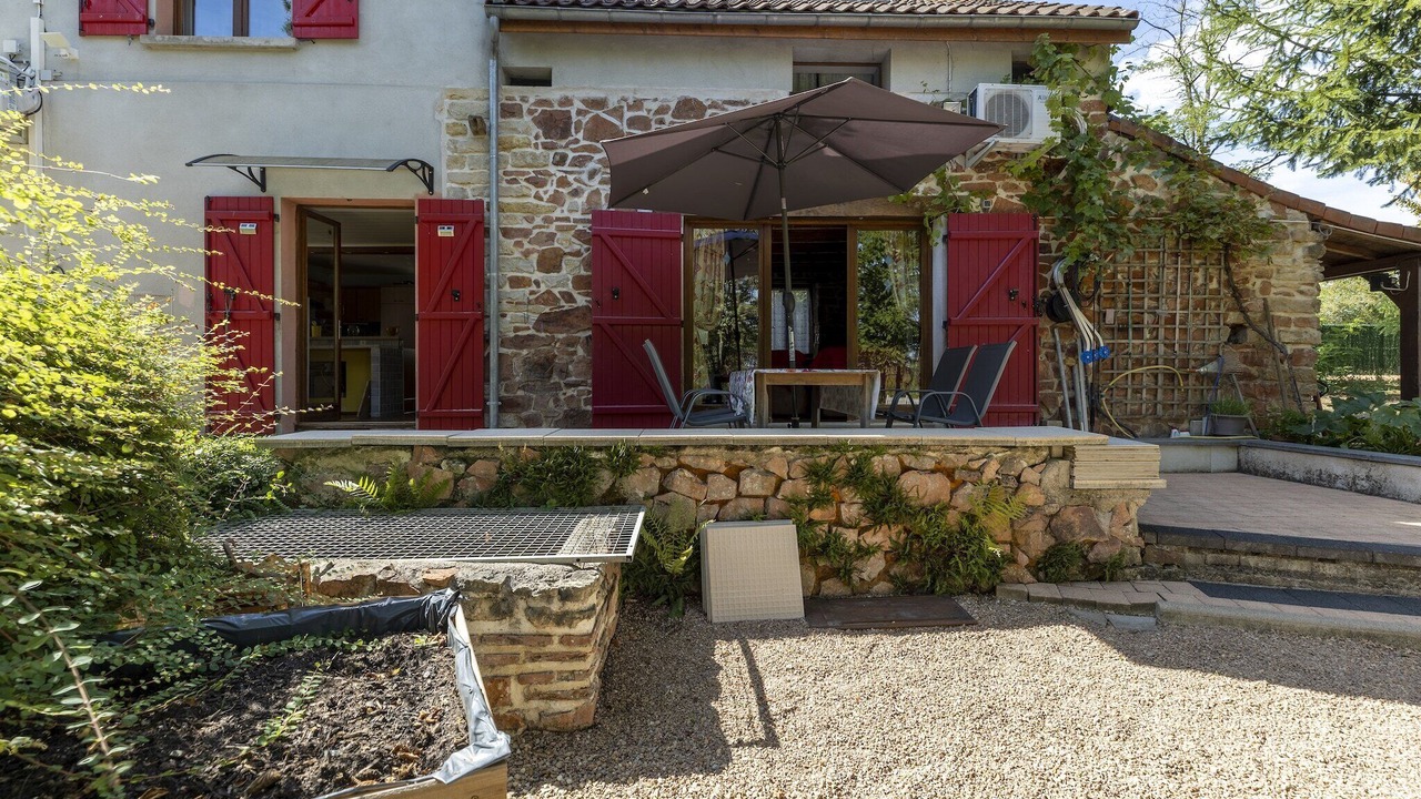 Photo of Outdoor in Rouy