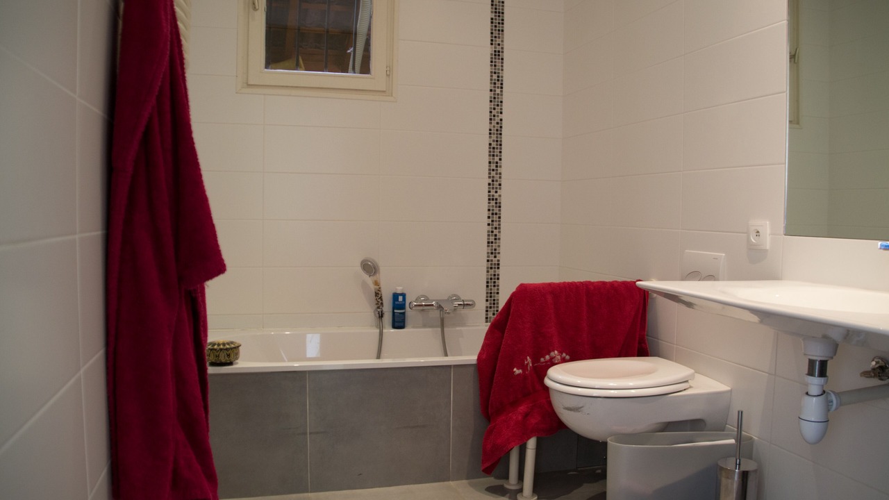 Photo of Bathroom in Vaulnaveys-le-Haut