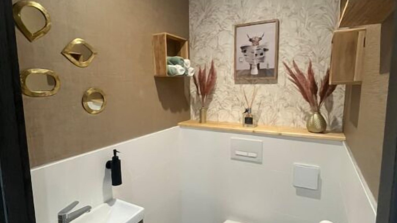 Photo of Bathroom in Great Alpine Road