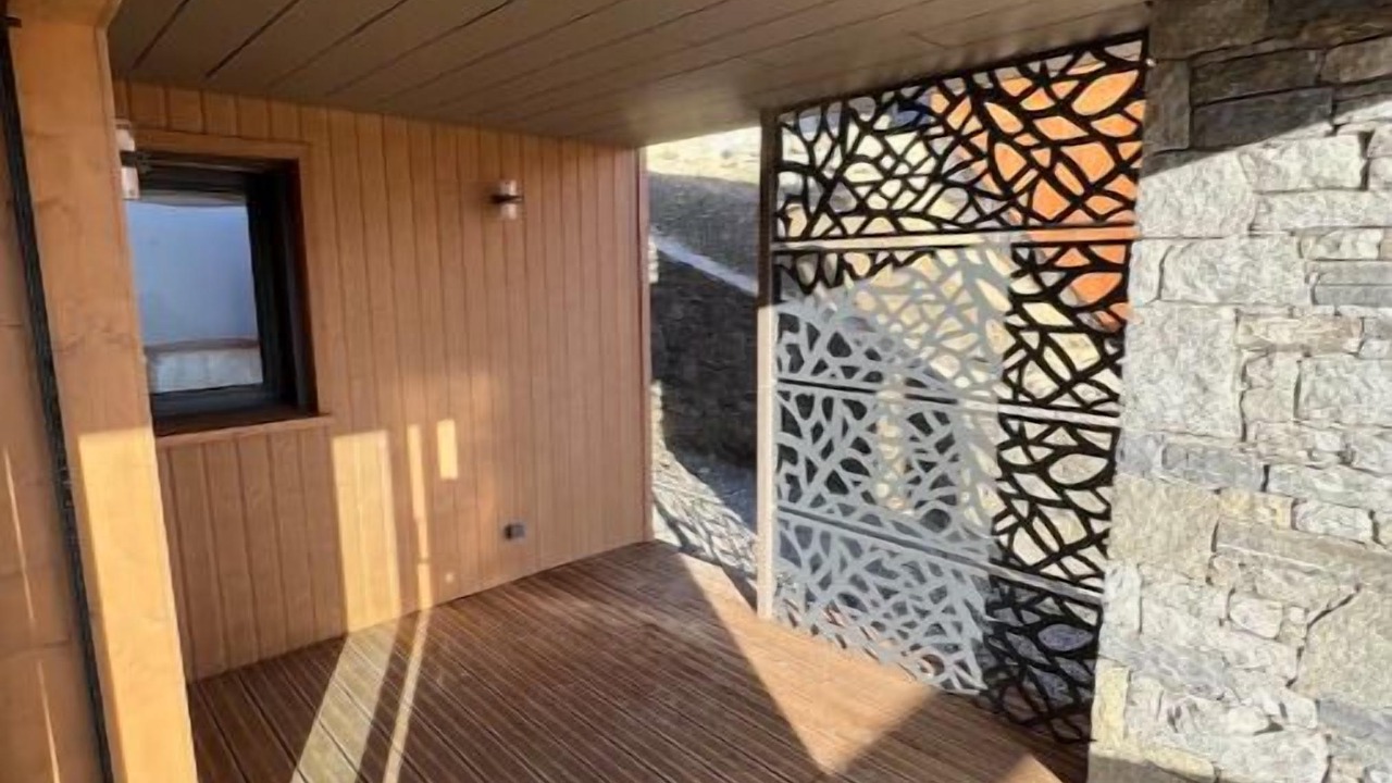 Photo of Patio Balcony in Great Alpine Road