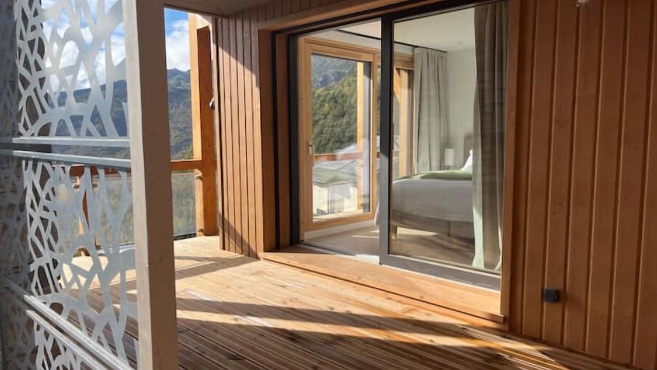 Photo of Patio Balcony in Great Alpine Road