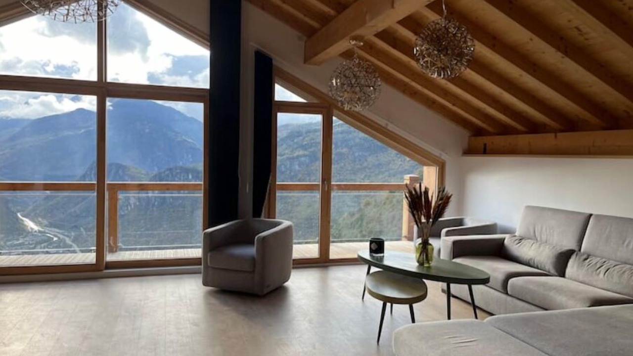 Photo of Livingroom in Great Alpine Road