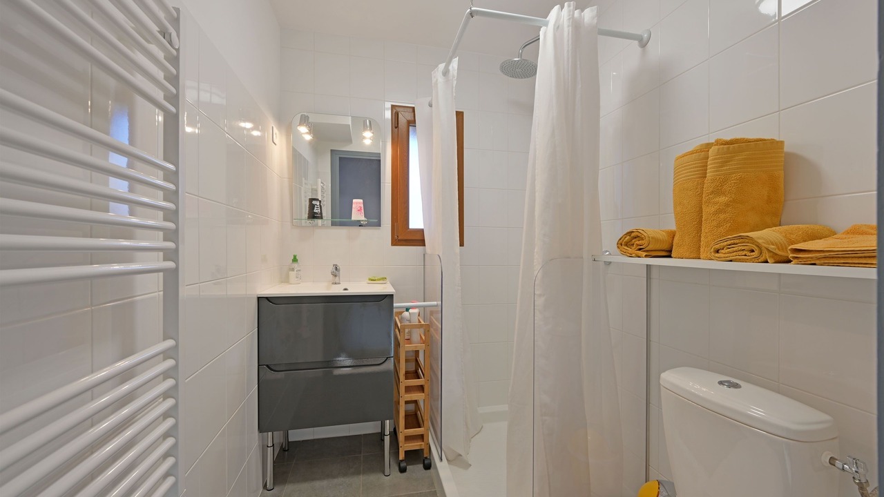 Photo of Bathroom in Meyras