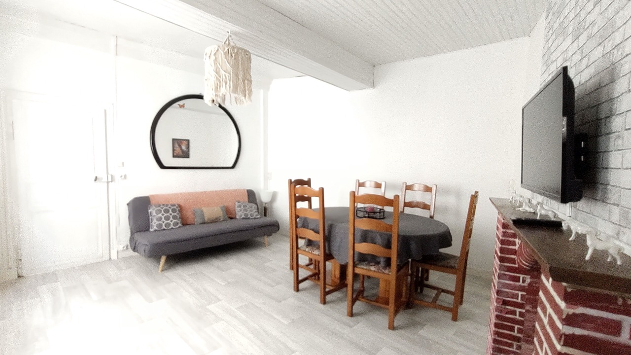 Photo of Livingroom in Lormes