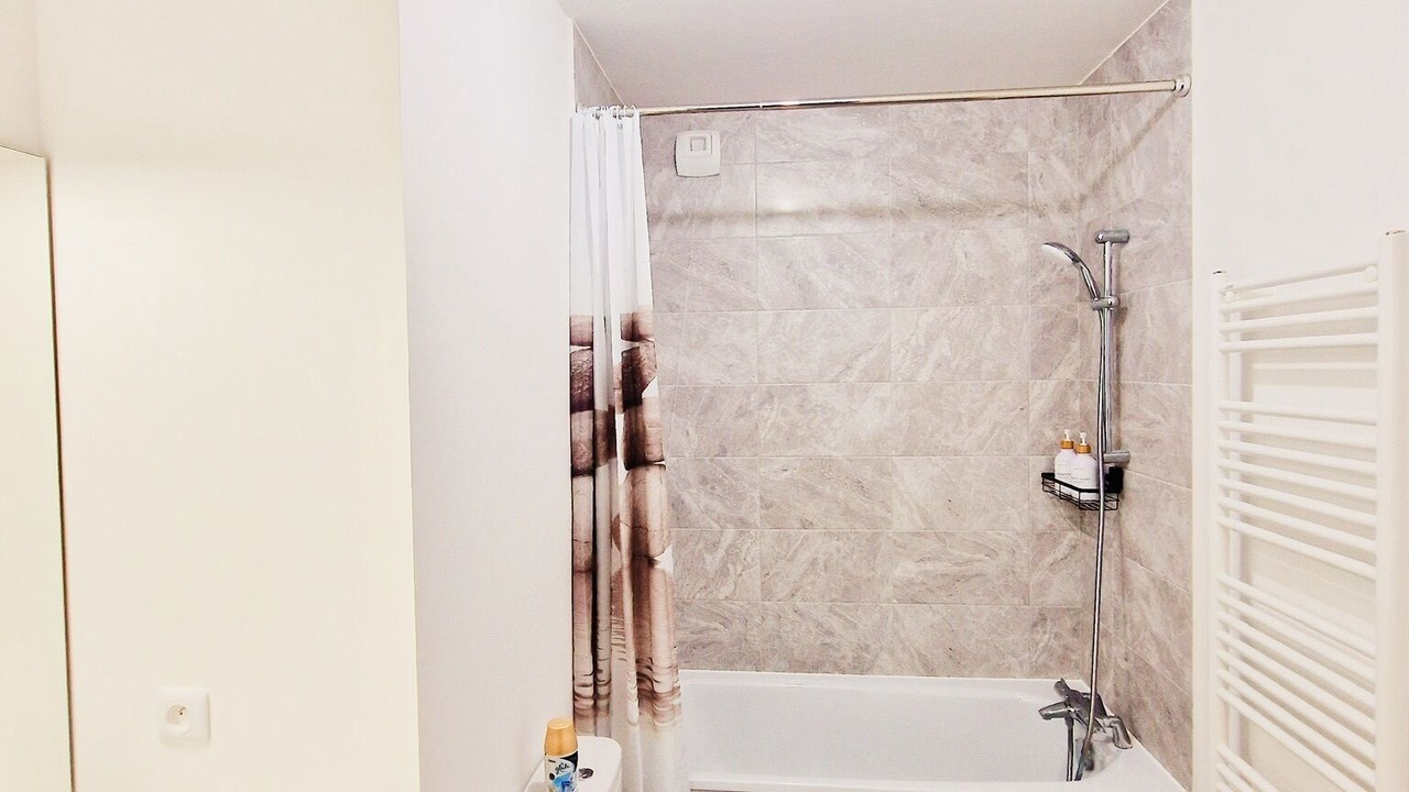 Photo of Bathroom in Ivry-port